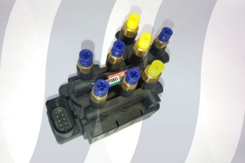 Audi Q7 4M valve block 4M0616013