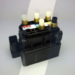 Mercedes S-Class W222 '13-present air suspension valve block A0993200058
